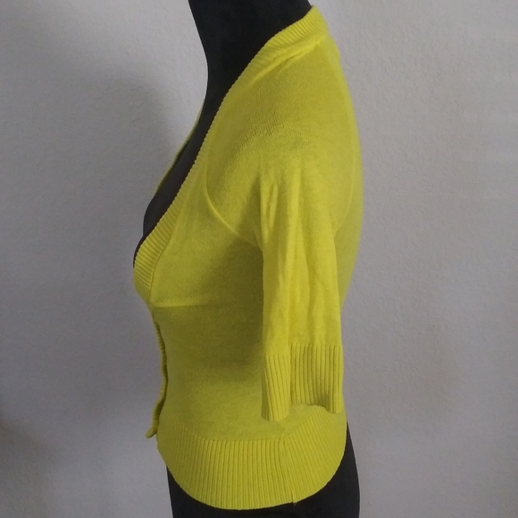 Cardigan - Picture 2 of 4